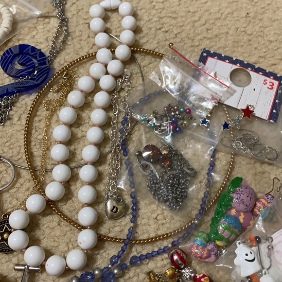 🖤JUNK JEWELRY FOR CRAFT PURPOSE 3 - Picture 4 of 13